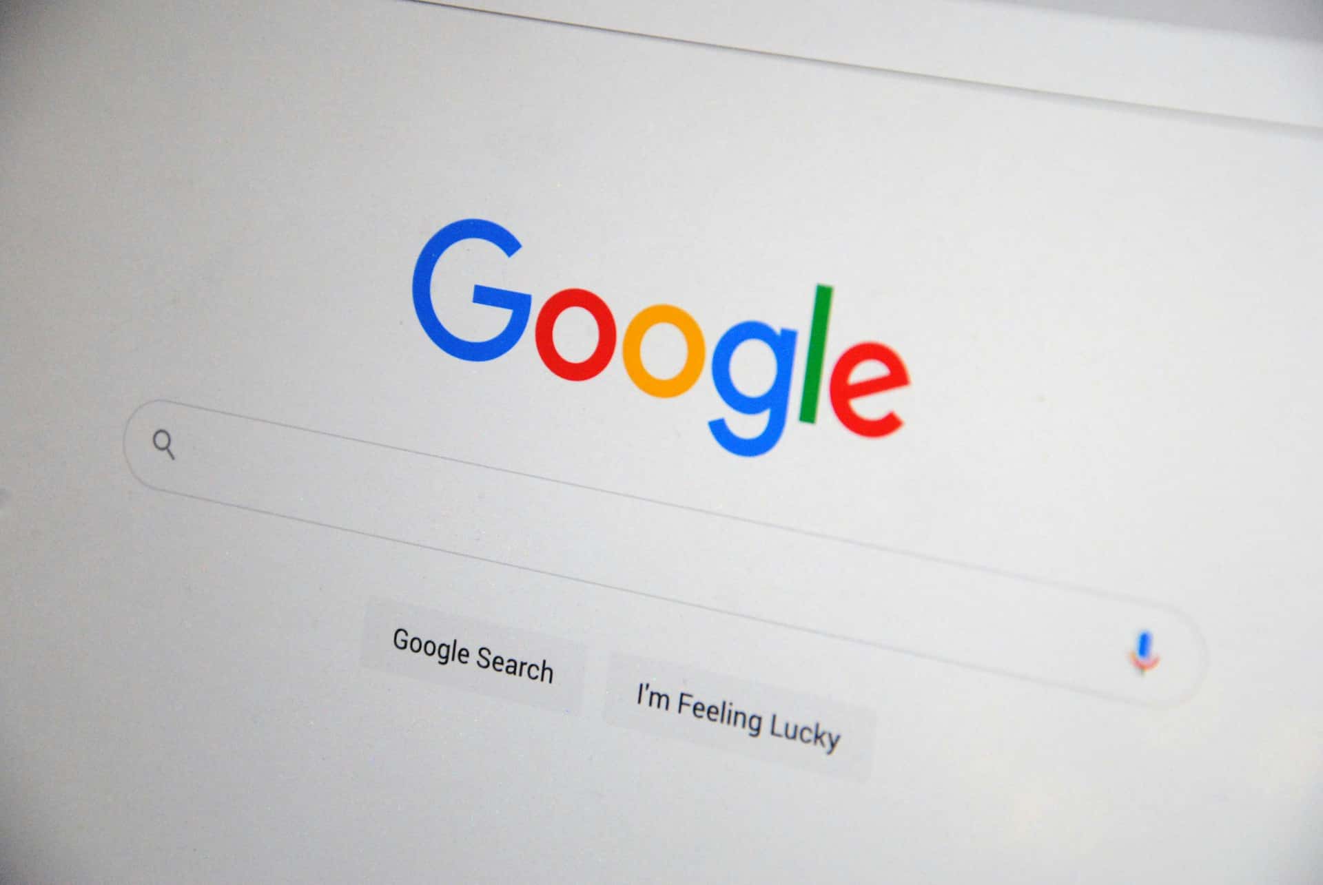 Référencement Google : WordPress vs Code Custom ?